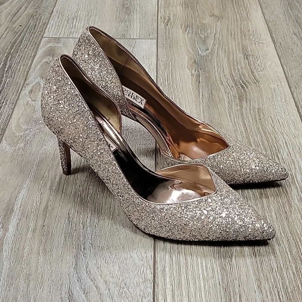 Badgley Mischka  Size 8 Champagne Daisy II Half d'Orsay Pump